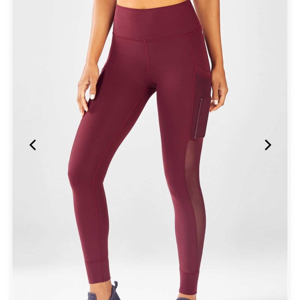 Fabletics Mila High-Waisted Pocket Leggings